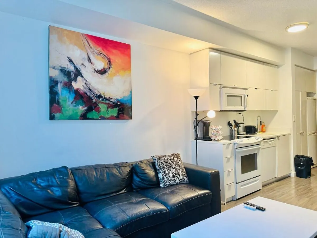 Kingbed & Bunkbed & Terrace Apartment Toronto