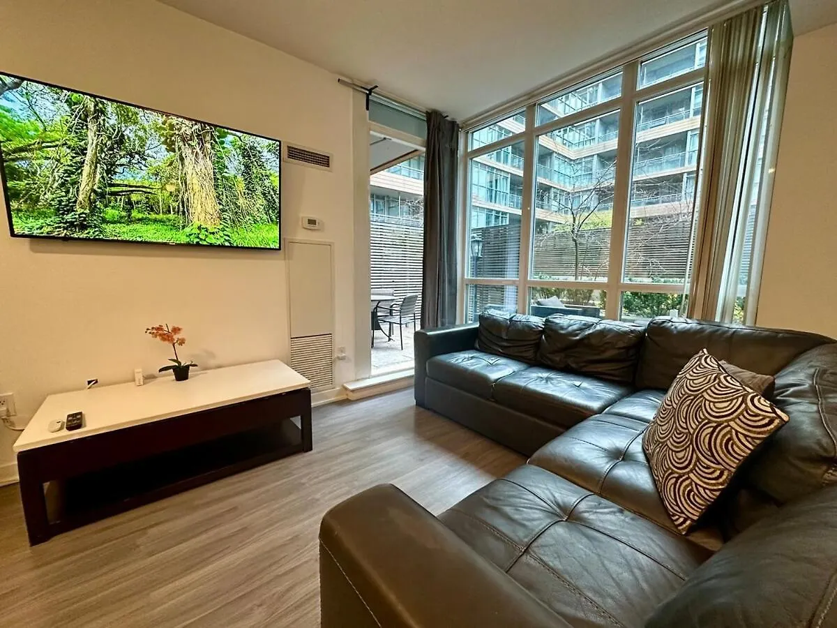 Kingbed & Bunkbed & Terrace Apartment Toronto