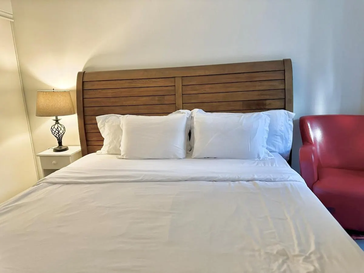 Kingbed & Bunkbed & Terrace Apartment Toronto Canada