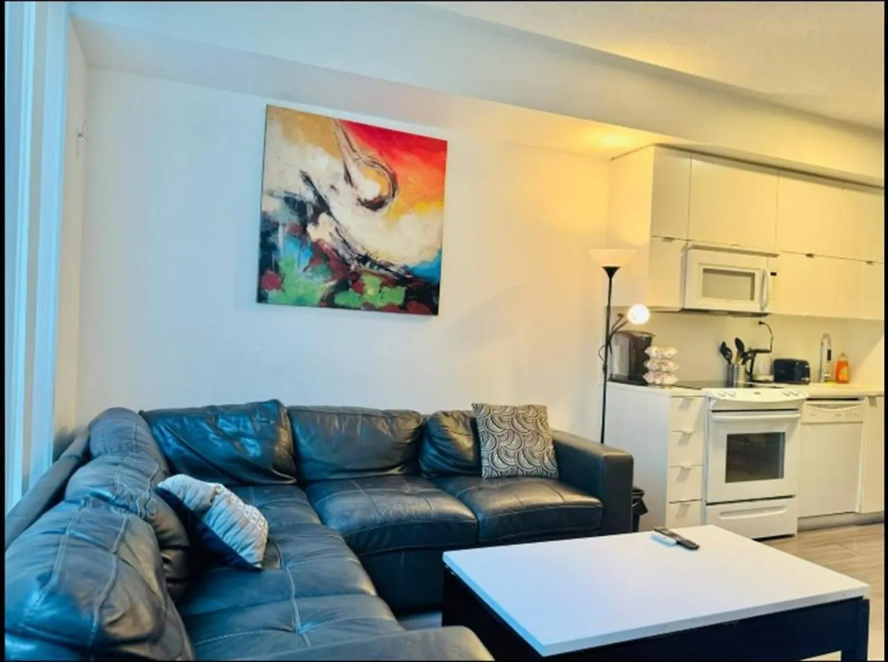 Kingbed & Bunkbed & Terrace Apartment Toronto